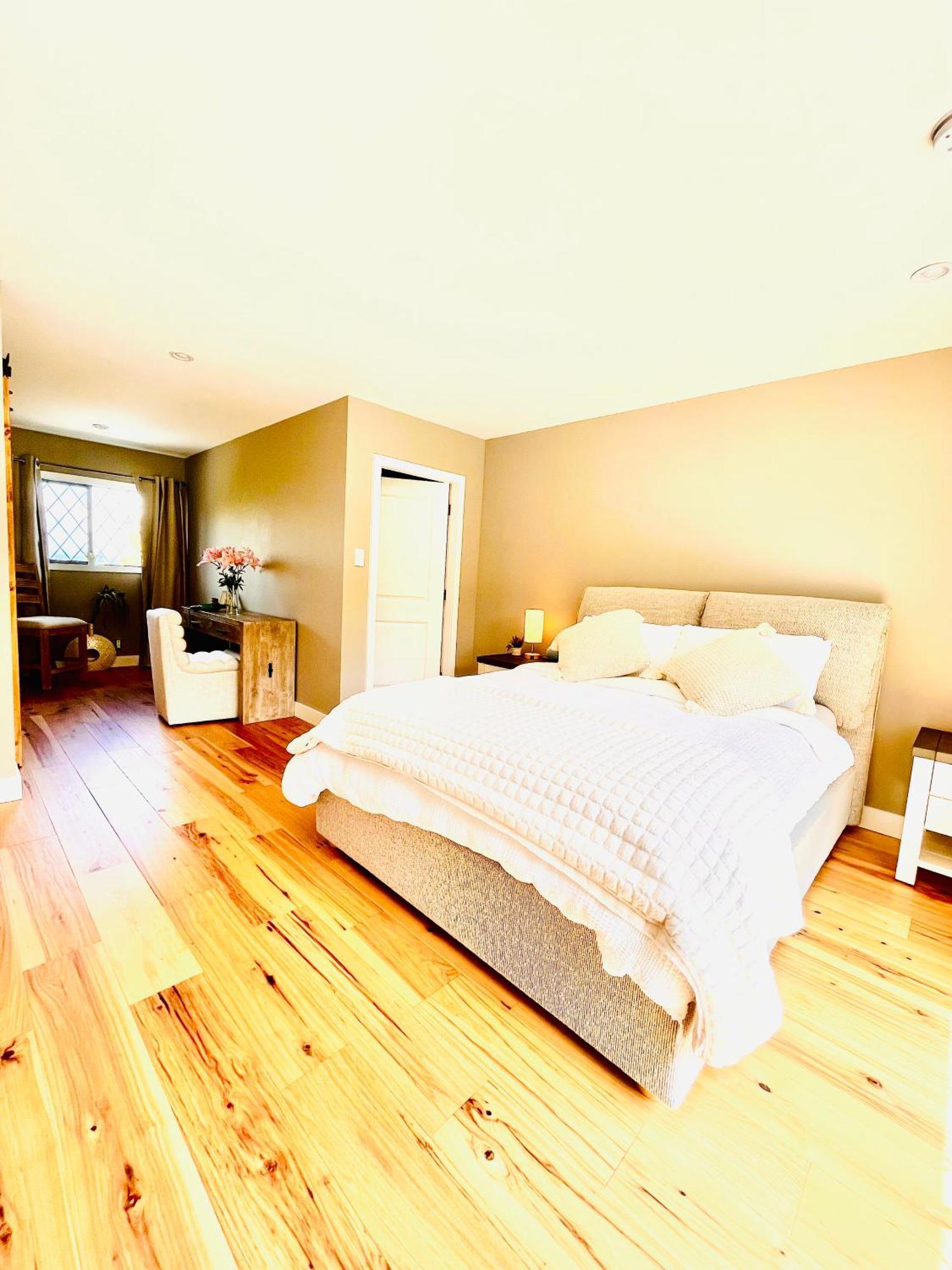 Oceanside Manor - Fancy Room - Golf Course & Beach View Qualicum Beach Eksteriør billede
