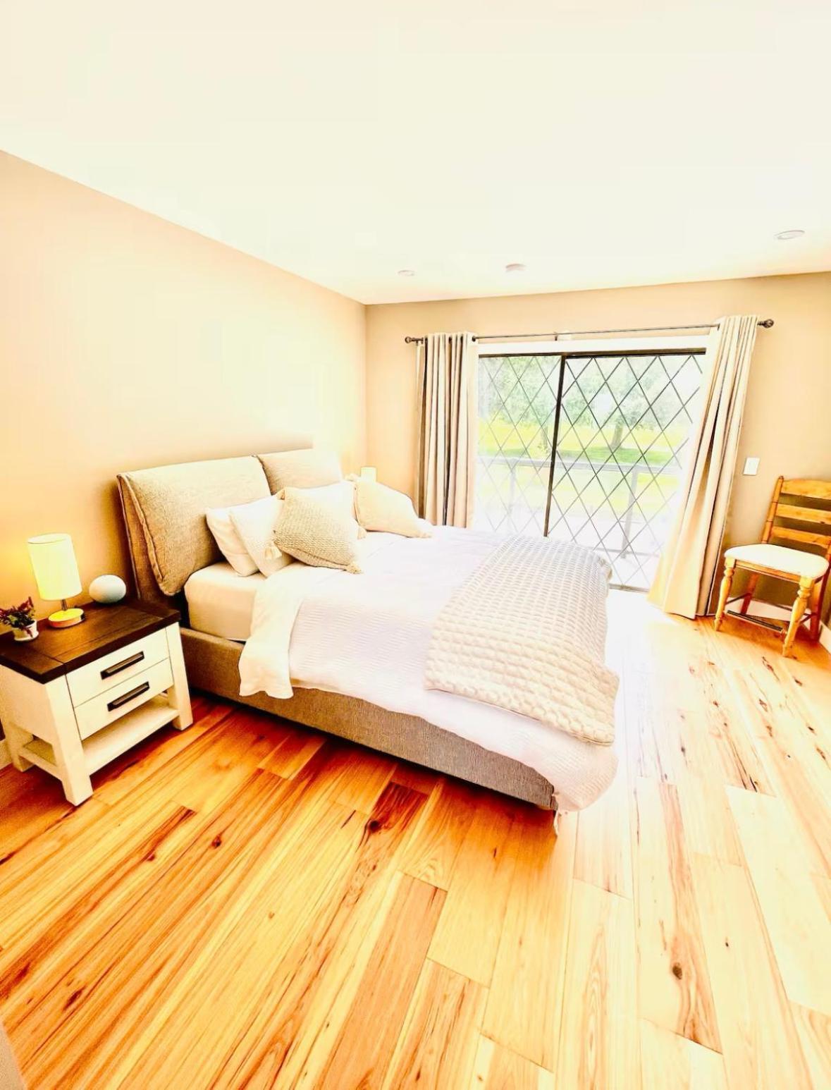 Oceanside Manor - Fancy Room - Golf Course & Beach View Qualicum Beach Eksteriør billede
