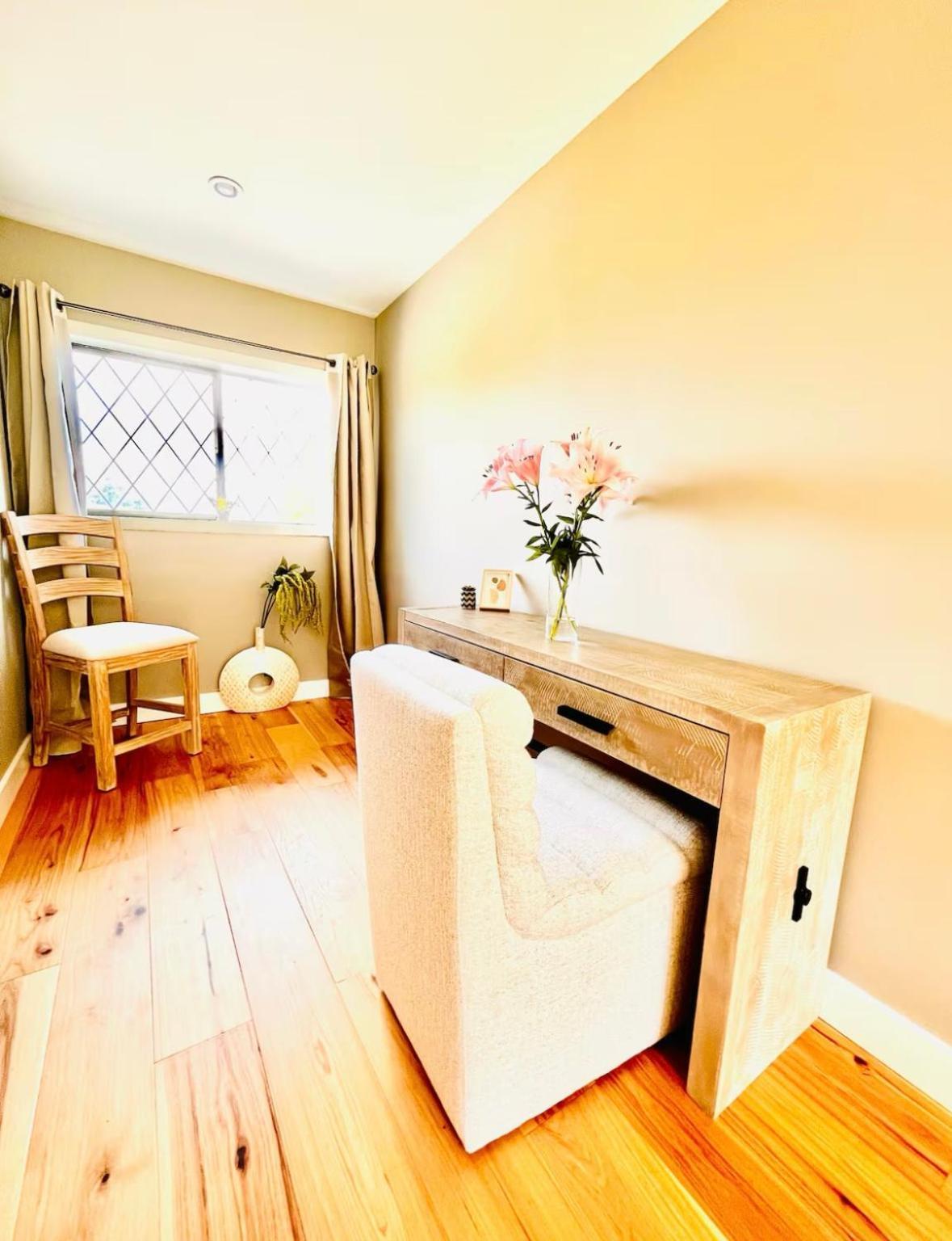 Oceanside Manor - Fancy Room - Golf Course & Beach View Qualicum Beach Eksteriør billede